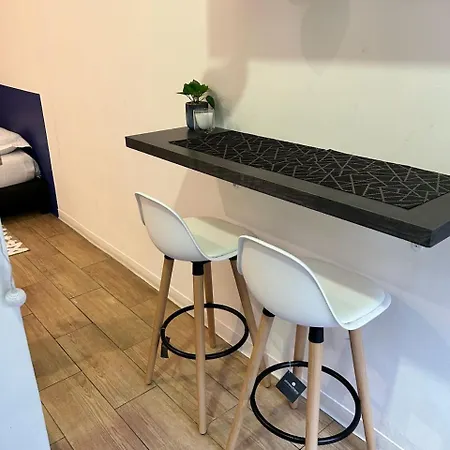 Cosy, Grand Privatif Et Parking Privee Centre